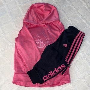 Adidas sweat outfit